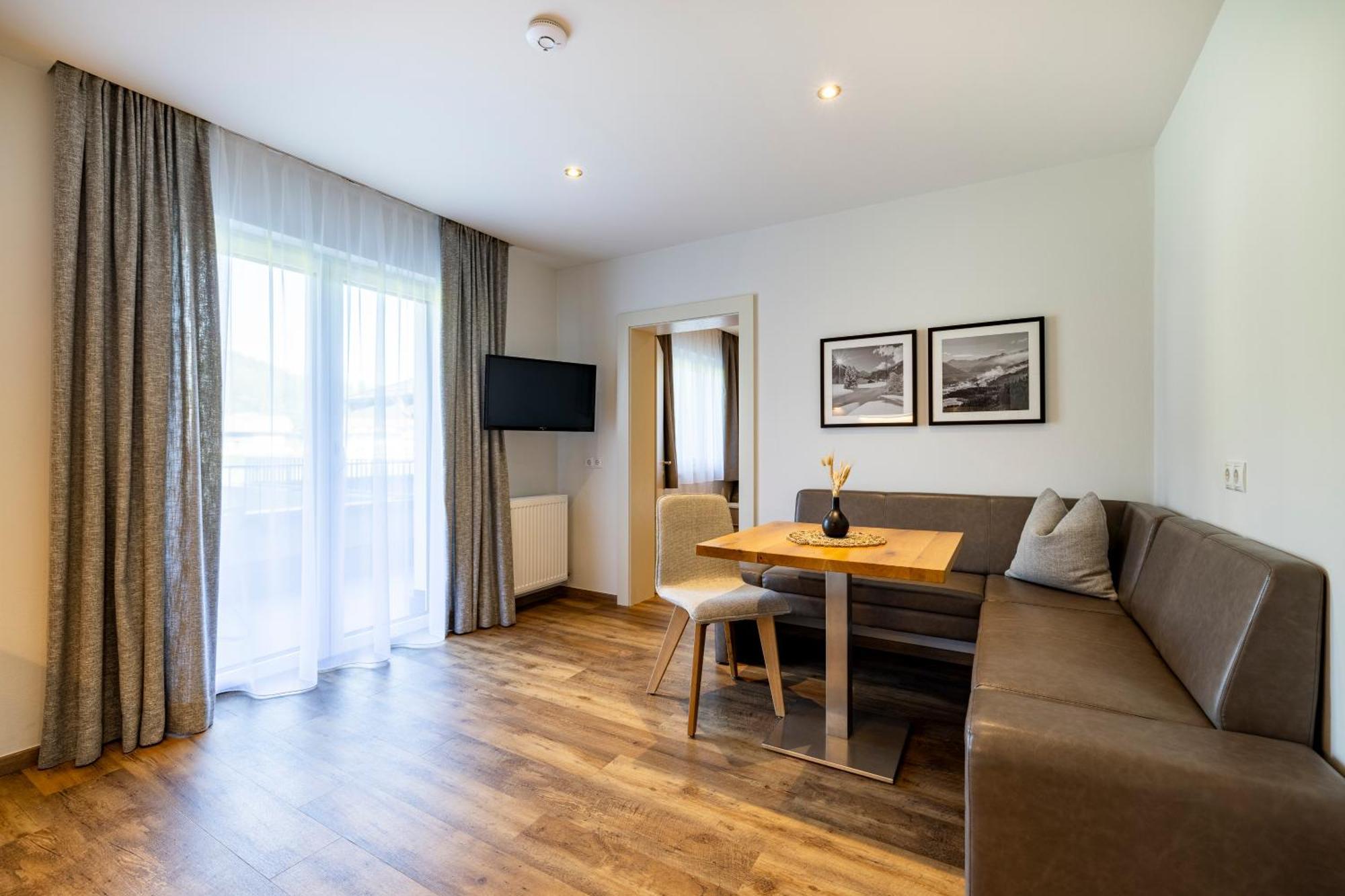 Aparthotel Jaegerheim フラッハウ エクステリア 写真
